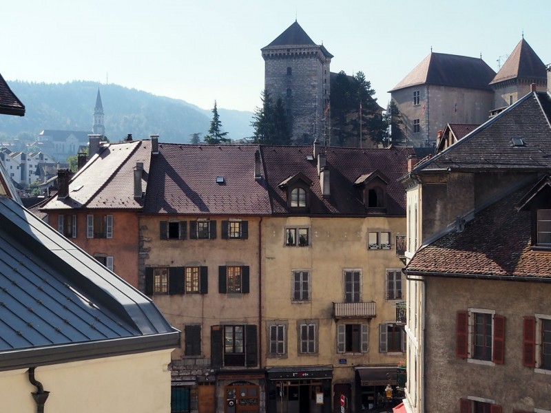 vente appartement T4 refait à neuf au calme en plein centre ville d'Annecy